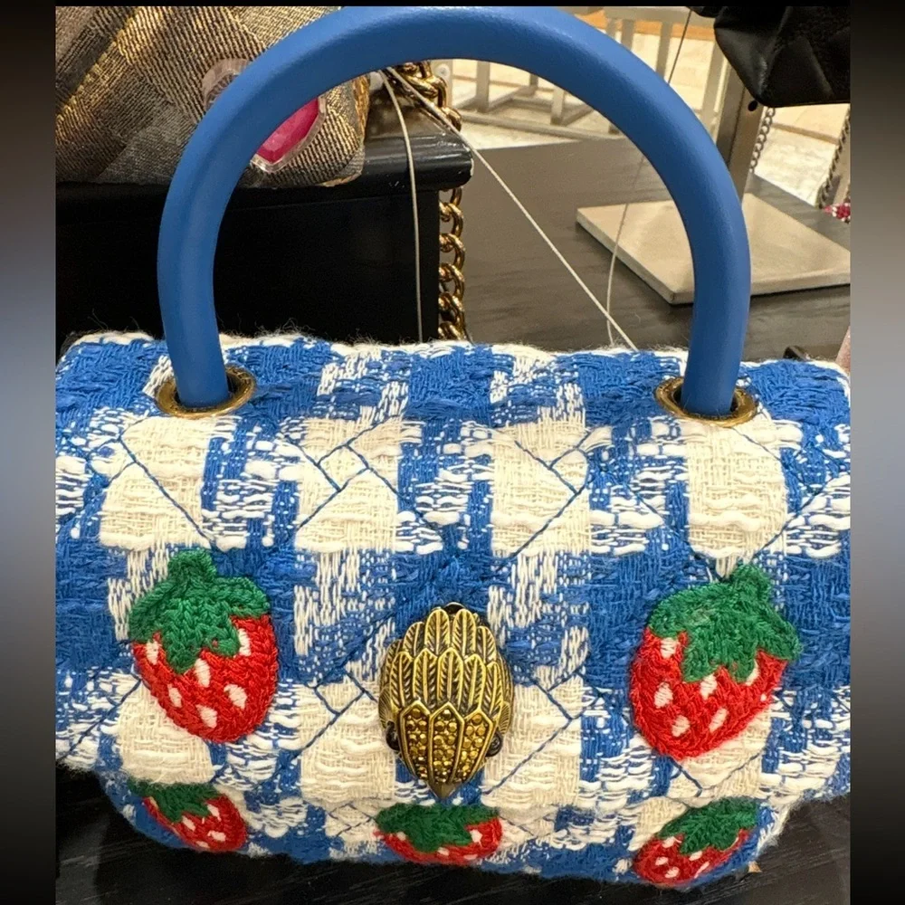 Strawberry π factory π Purse - Picture 4 of 12